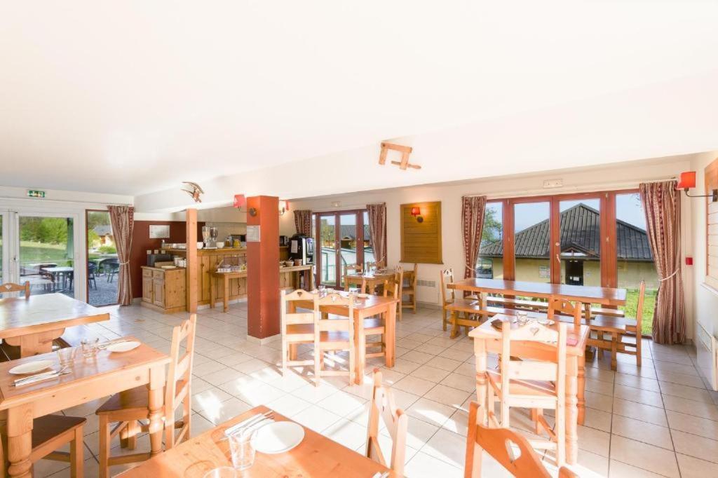 Duplex-Chalet Entre Lac Et Montagne Avec Balcon 吕格兰 外观 照片